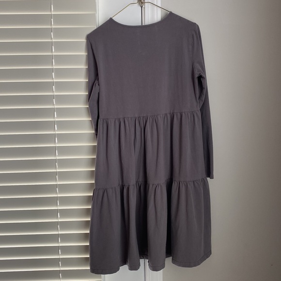 SHEIN Maternity Solid Ruffle Hem Dress - Picture 4 of 9